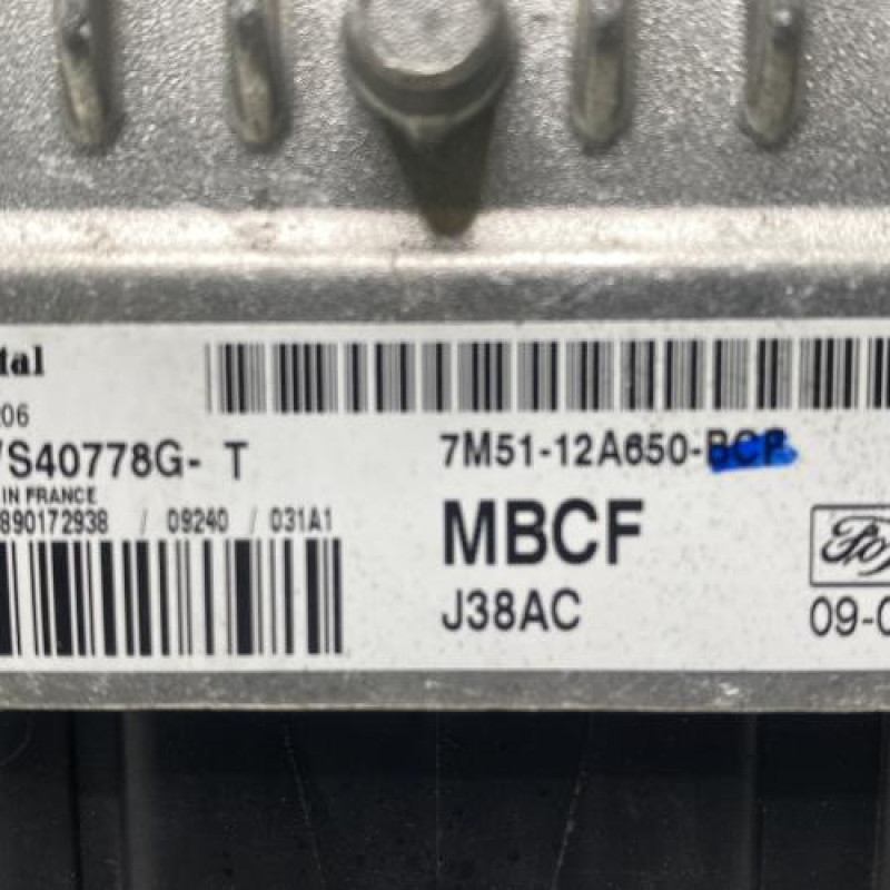 Calculateur moteur FORD FOCUS 2 Photo n°2