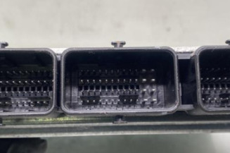 Calculateur moteur FORD FOCUS 2
