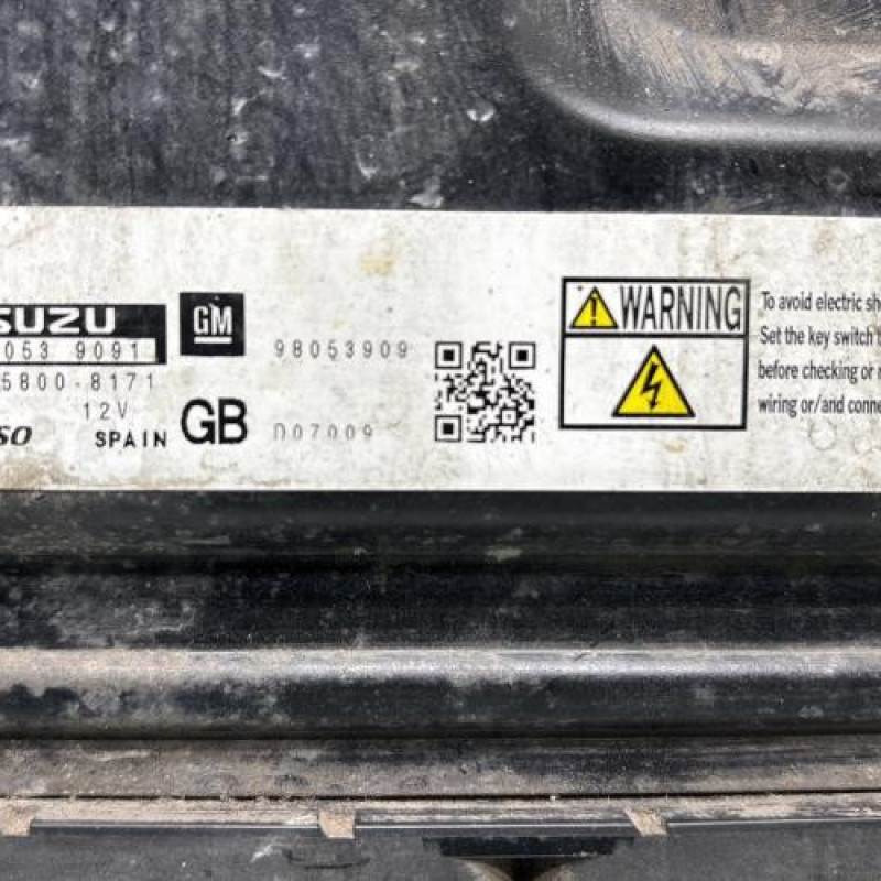 Calculateur moteur OPEL ZAFIRA B Photo n°2