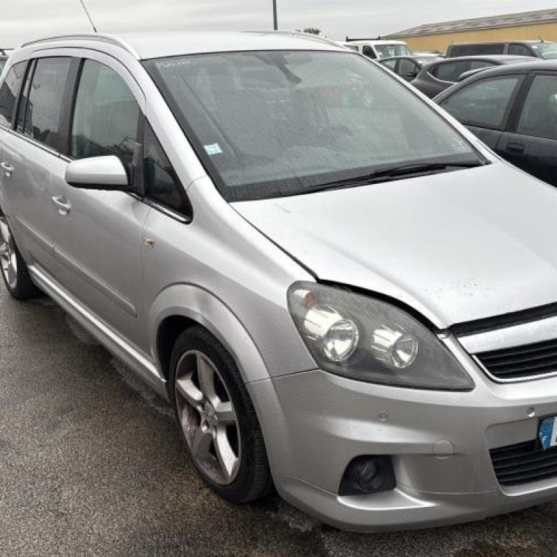 Calculateur moteur OPEL ZAFIRA B Photo n°6