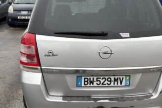 Calculateur moteur OPEL ZAFIRA B