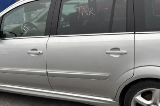 Calculateur moteur OPEL ZAFIRA B