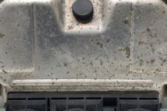 Calculateur moteur PEUGEOT 206