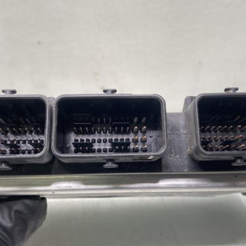 Calculateur moteur PEUGEOT 206 Photo n°4