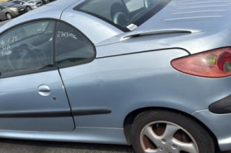 Calculateur moteur PEUGEOT 206