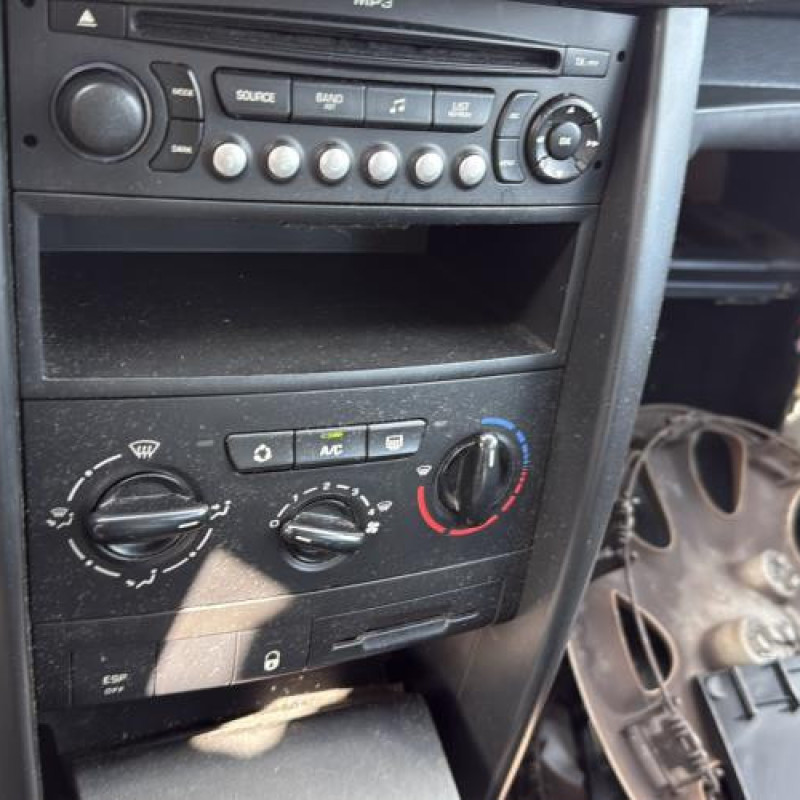 Boitier servitude moteur (BSM) PEUGEOT 207 Photo n°18