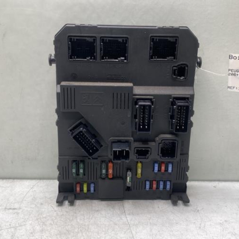 Boitier BSI PEUGEOT 206+ Photo n°1