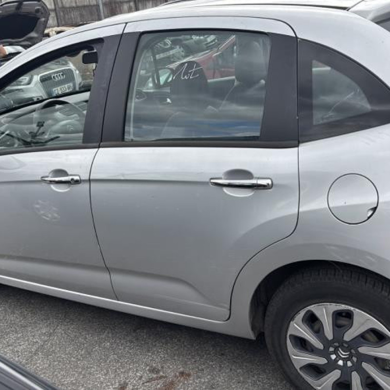 Custode arriere droit CITROEN C3 2 Photo n°6