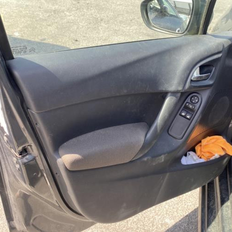 Custode arriere droit CITROEN C3 2 Photo n°10