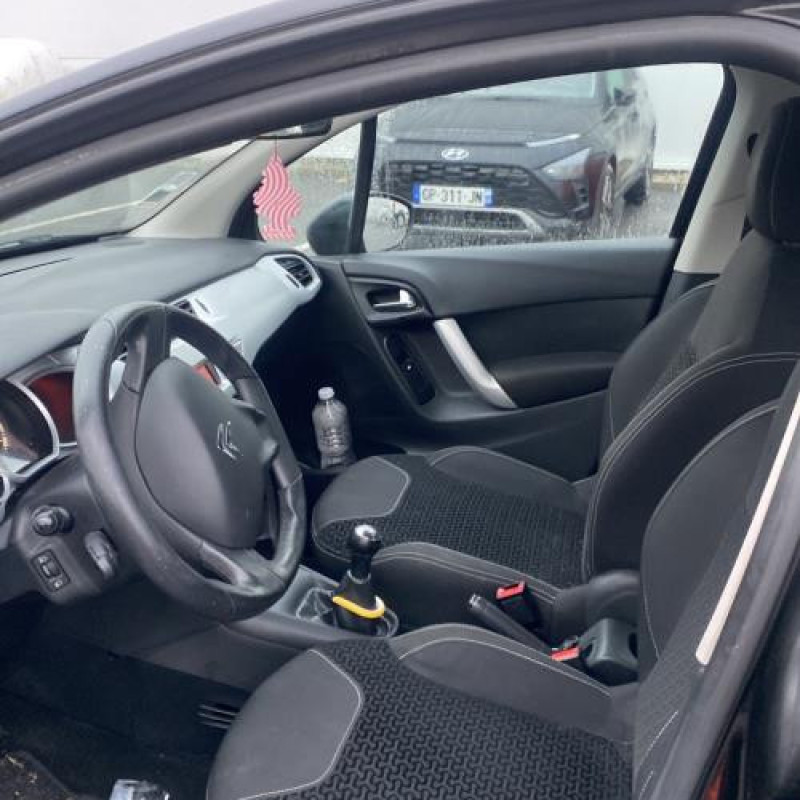 Custode arriere droit CITROEN C3 2 Photo n°7