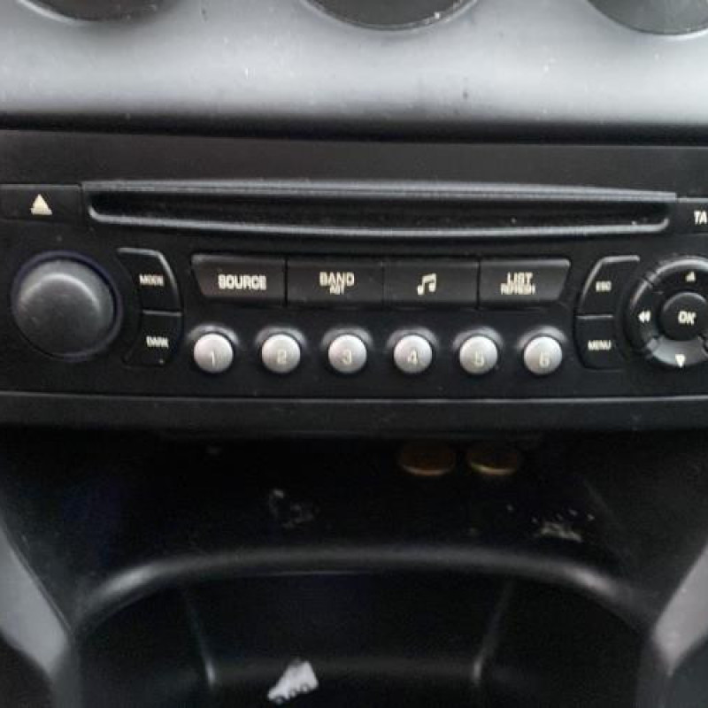 Custode arriere droit CITROEN C3 2 Photo n°8