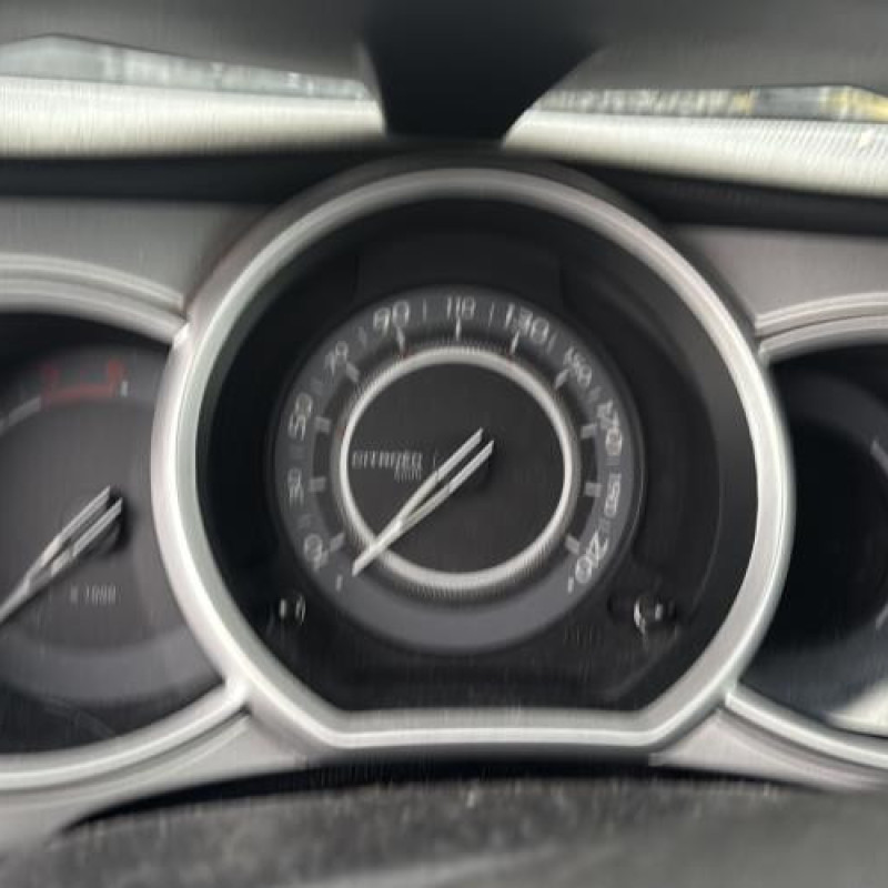 Custode arriere droit CITROEN C3 2 Photo n°20