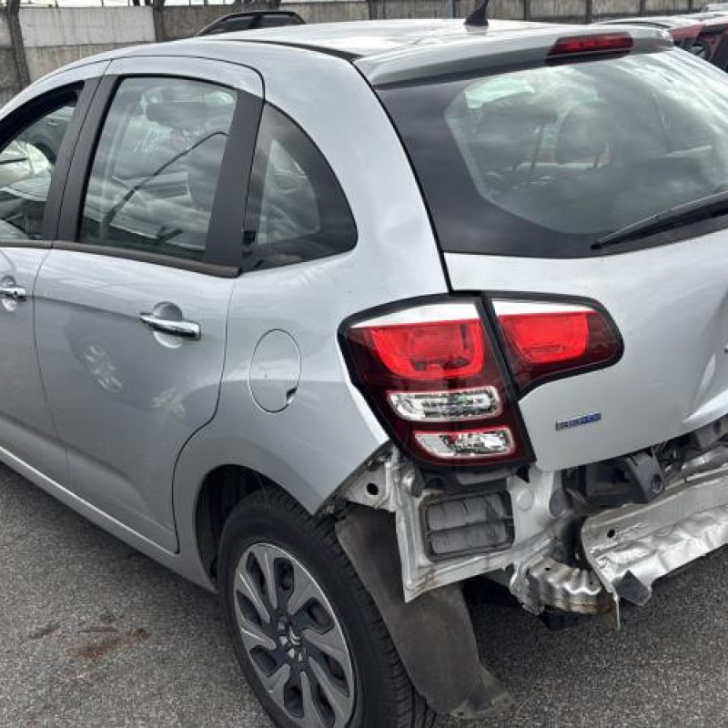Feu arriere stop central CITROEN C3 2 Photo n°4