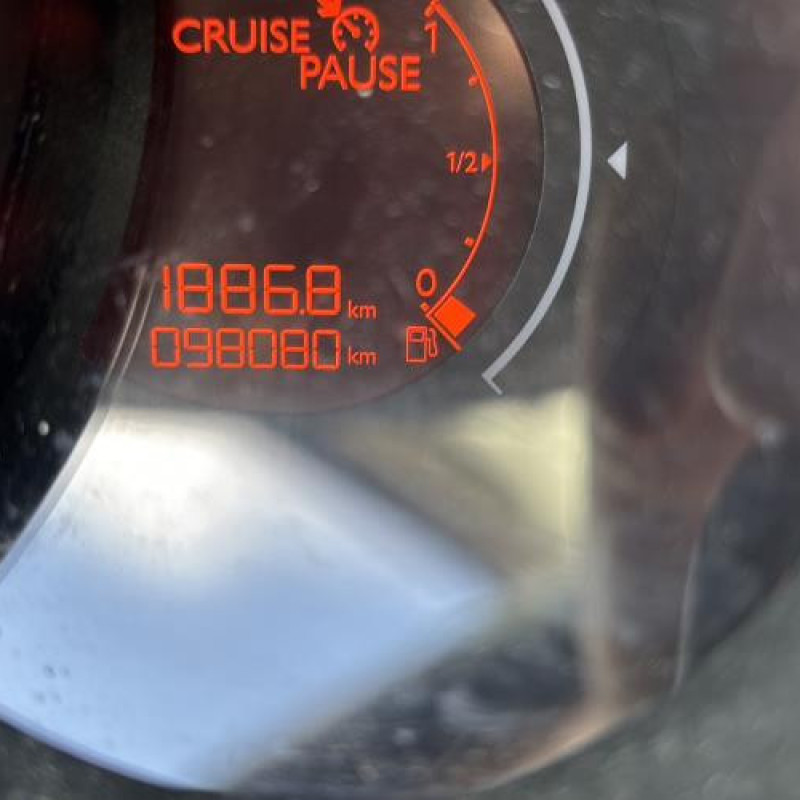 Leve vitre electrique avant droit CITROEN C3 2 Photo n°19