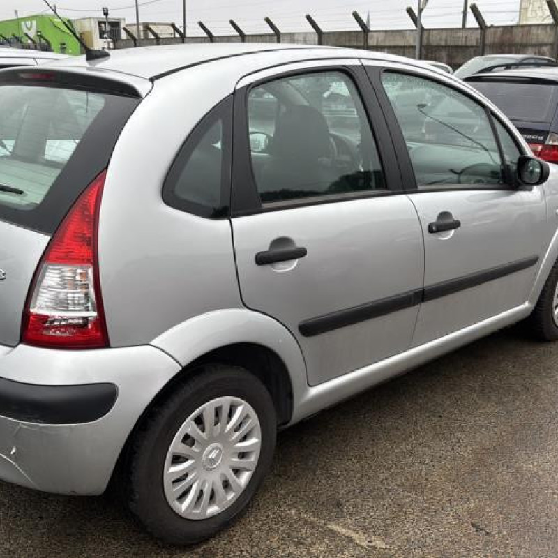 Porte avant droit CITROEN C3 1 Photo n°10