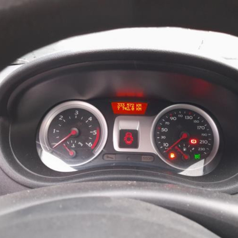 Aile avant gauche RENAULT CLIO 3 Photo n°15