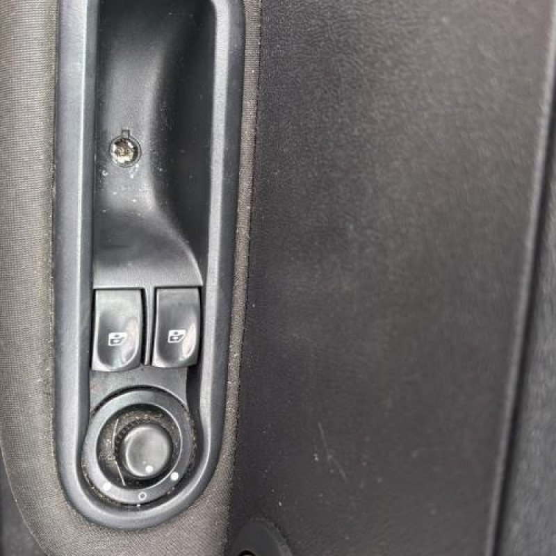 Aile avant gauche RENAULT CLIO 3 Photo n°20