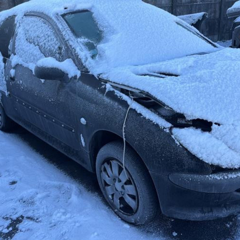 Aile avant droit PEUGEOT 206 Photo n°7