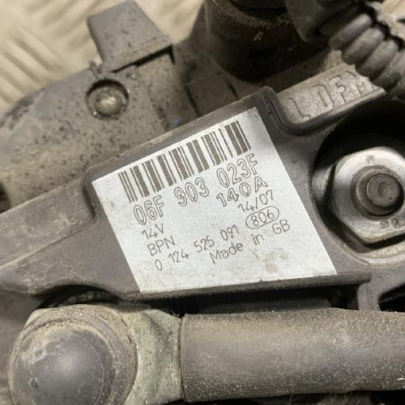 Alternateur VOLKSWAGEN CADDY 3 Photo n°2