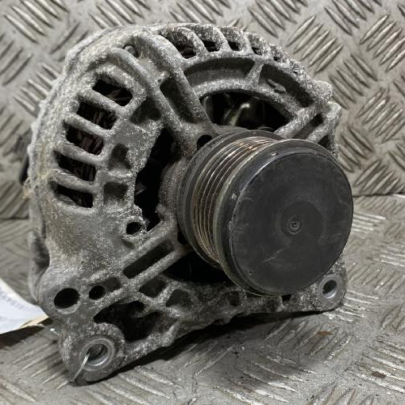 Alternateur VOLKSWAGEN CADDY 3 Photo n°3