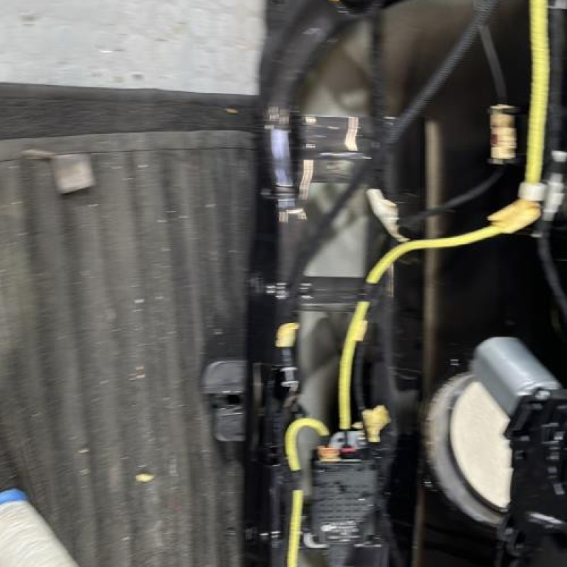 Malle/Hayon arriere VOLKSWAGEN GOLF 5 Photo n°8