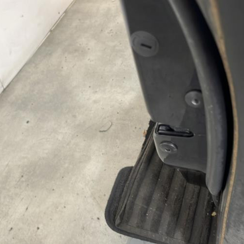 Porte avant droit VOLKSWAGEN GOLF 5 Photo n°3