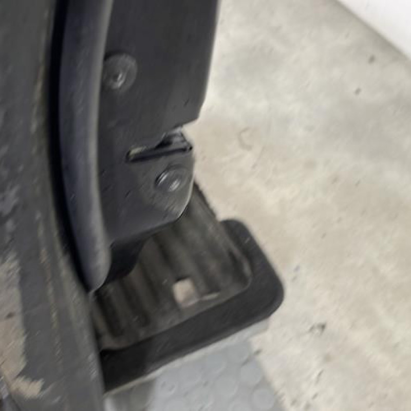 Porte avant gauche VOLKSWAGEN GOLF 5 Photo n°3