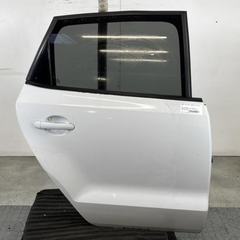 Porte arriere droit VOLKSWAGEN POLO 5 Photo n°1