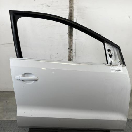 Porte avant droit VOLKSWAGEN POLO 5 Photo n°1