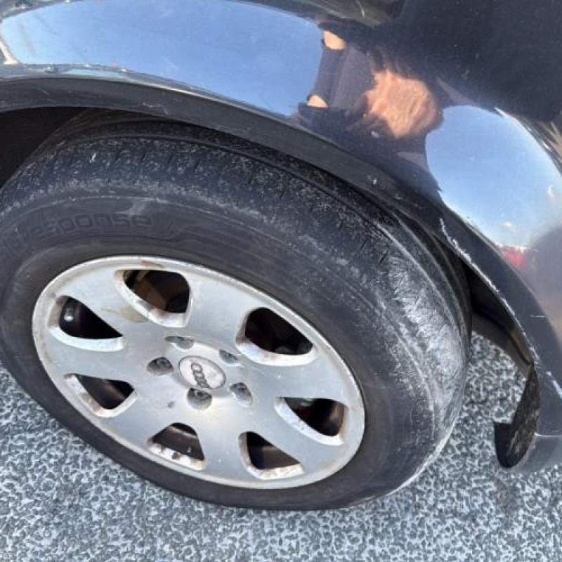 Porte avant gauche AUDI A4 2 Photo n°14