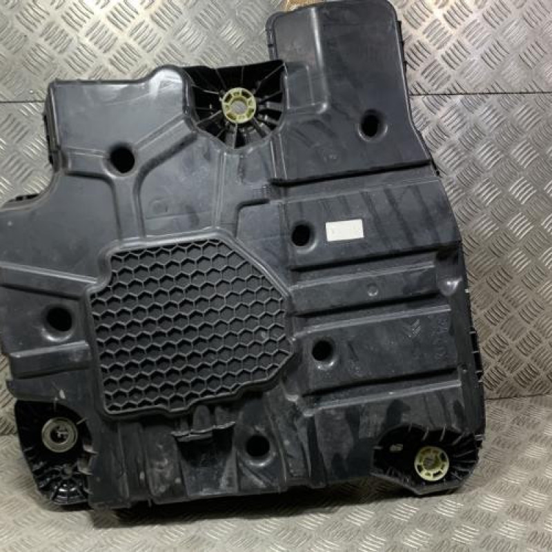 Reservoir AdBlue PEUGEOT 208 1 Photo n°5