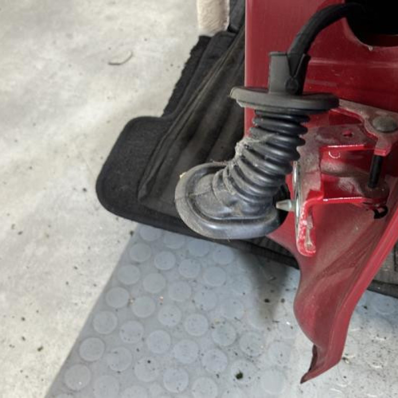 Porte arriere gauche PEUGEOT 208 1 Photo n°5