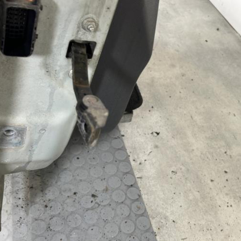 Porte avant droit OPEL CORSA D Photo n°5