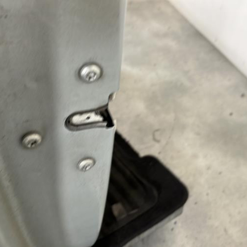 Porte avant gauche OPEL CORSA D Photo n°3