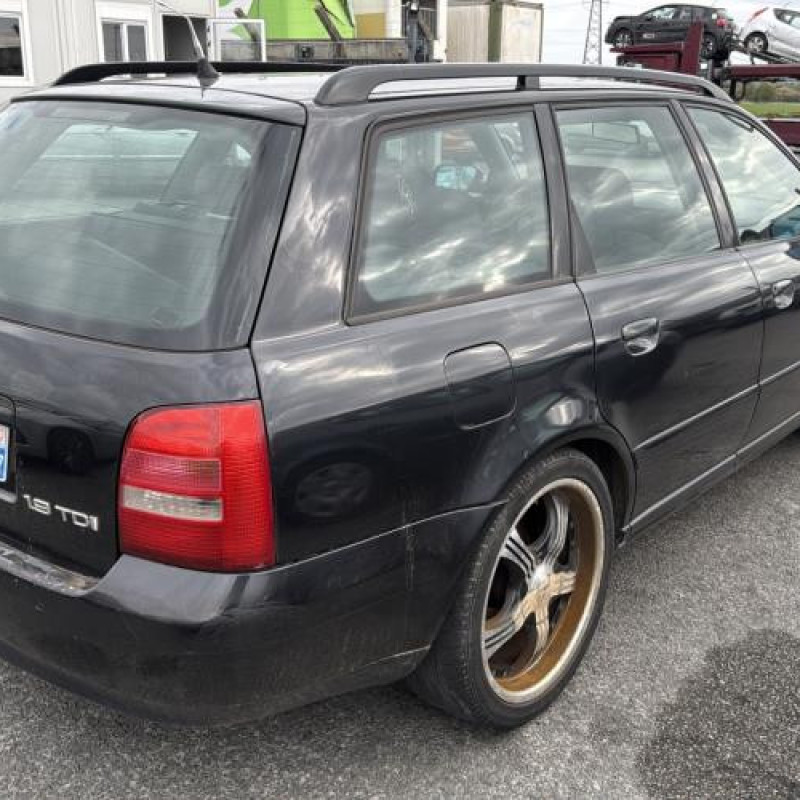 Aile avant droit AUDI A4 1 Photo n°7