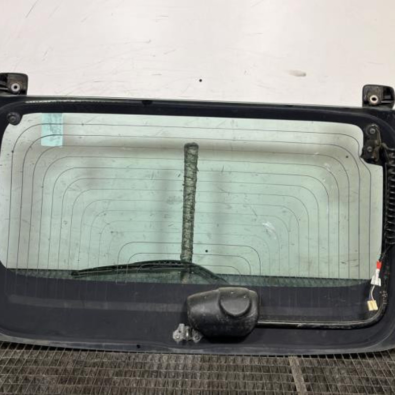 Lunette arriere CITROEN C1 1 Photo n°7