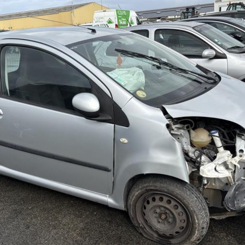 Lunette arriere CITROEN C1 1 Photo n°19