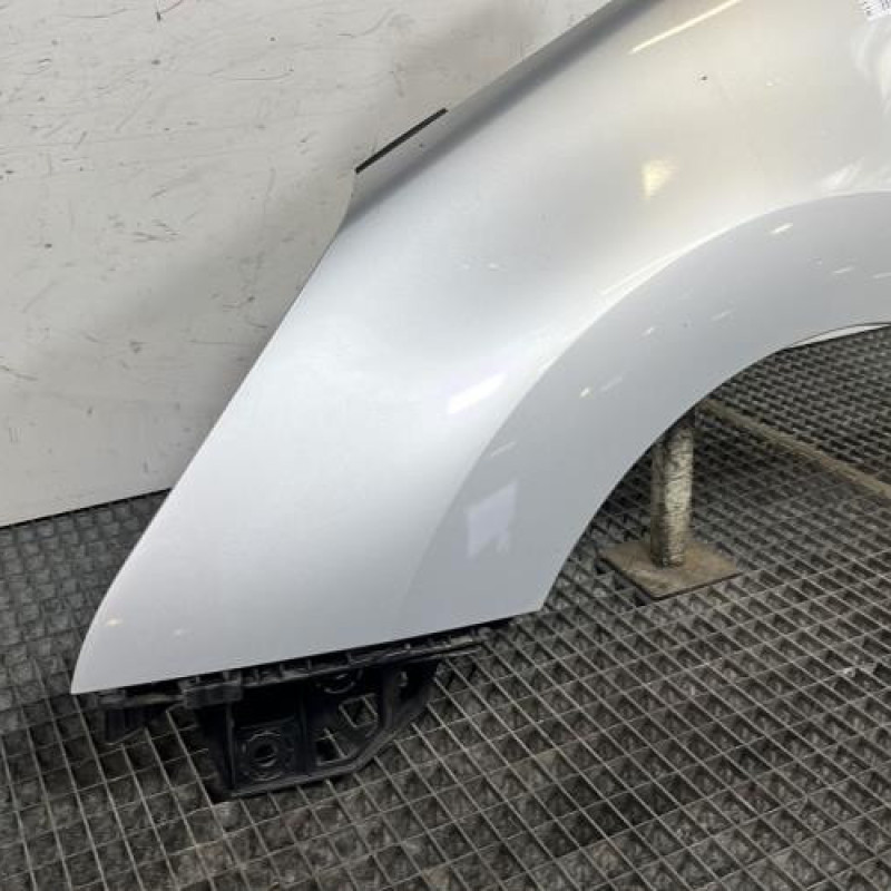 Aile avant gauche PEUGEOT 5008 1 Photo n°2