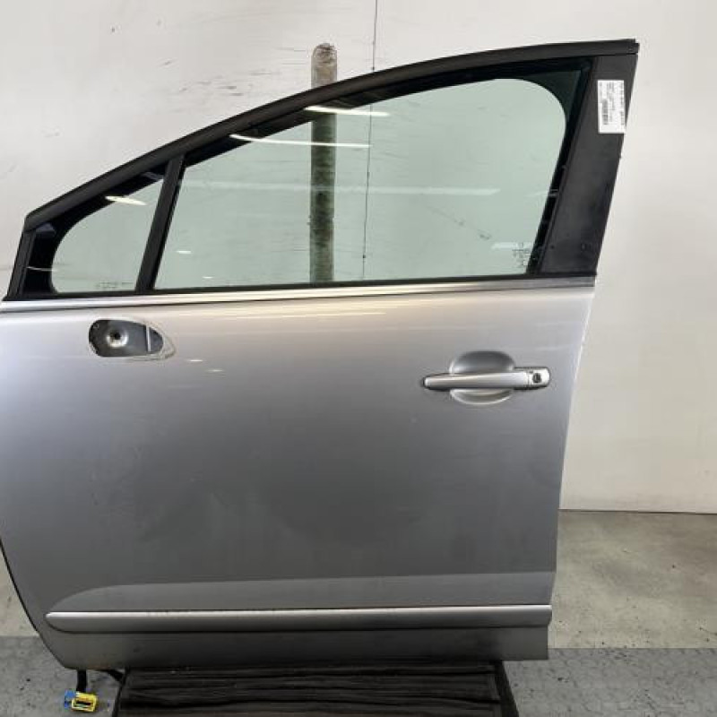 Porte avant gauche PEUGEOT 5008 1 Photo n°1