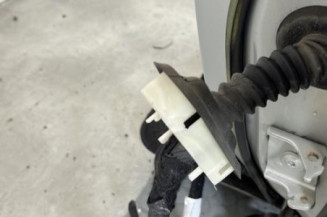 Porte avant gauche PEUGEOT 5008 1