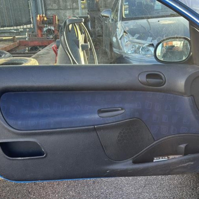 Porte avant droit PEUGEOT 206 Photo n°18
