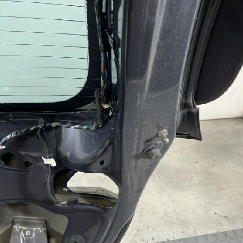 Malle/Hayon arriere OPEL MERIVA B Photo n°8