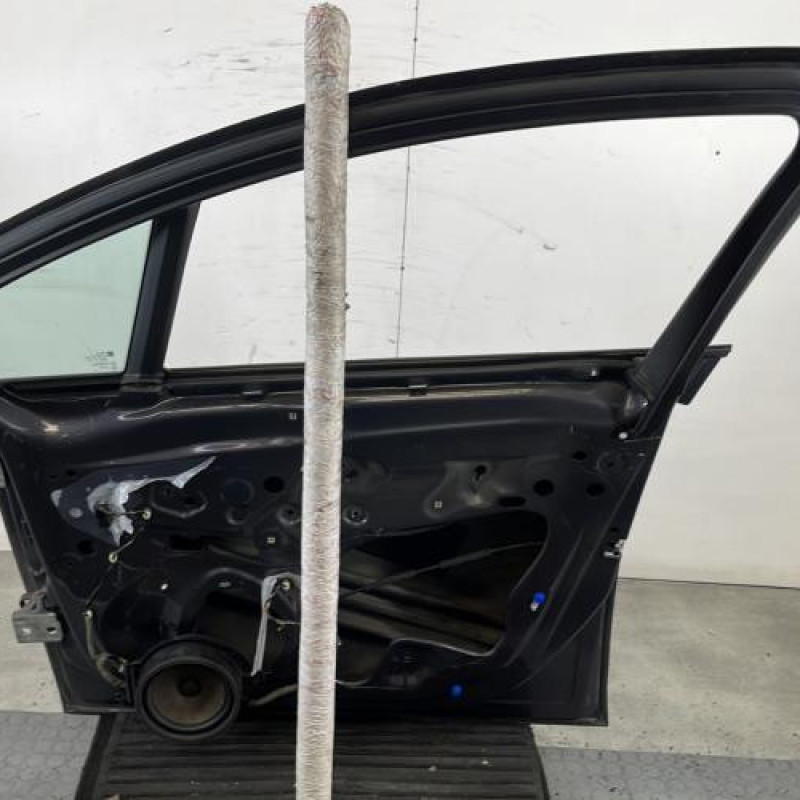 Porte avant droit OPEL MERIVA B Photo n°8