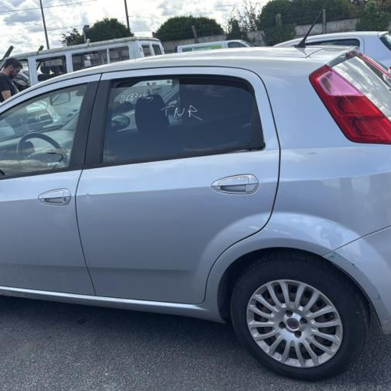 Aile avant droit FIAT PUNTO EVO 3 Photo n°12