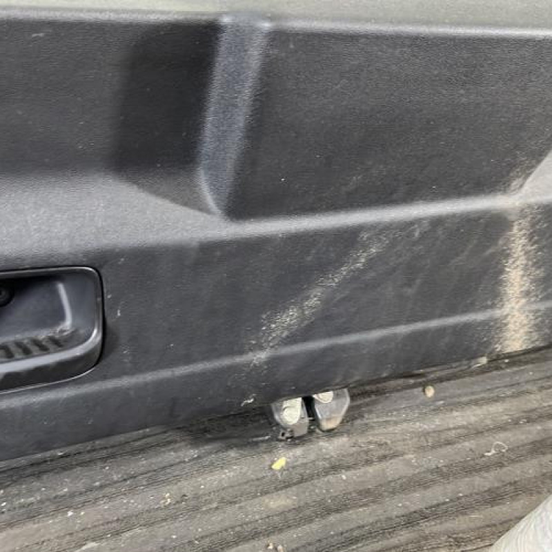 Malle/Hayon arriere FIAT PUNTO EVO 3 Photo n°10