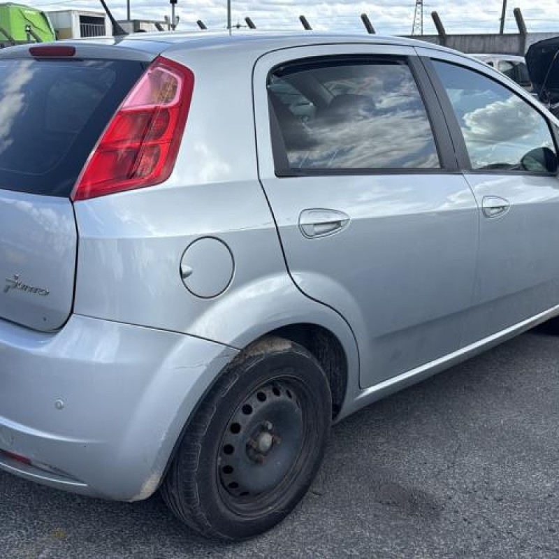 Porte avant droit FIAT PUNTO EVO 3 Photo n°10