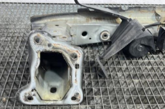 Renfort pare choc avant (traverse) FORD FOCUS 2