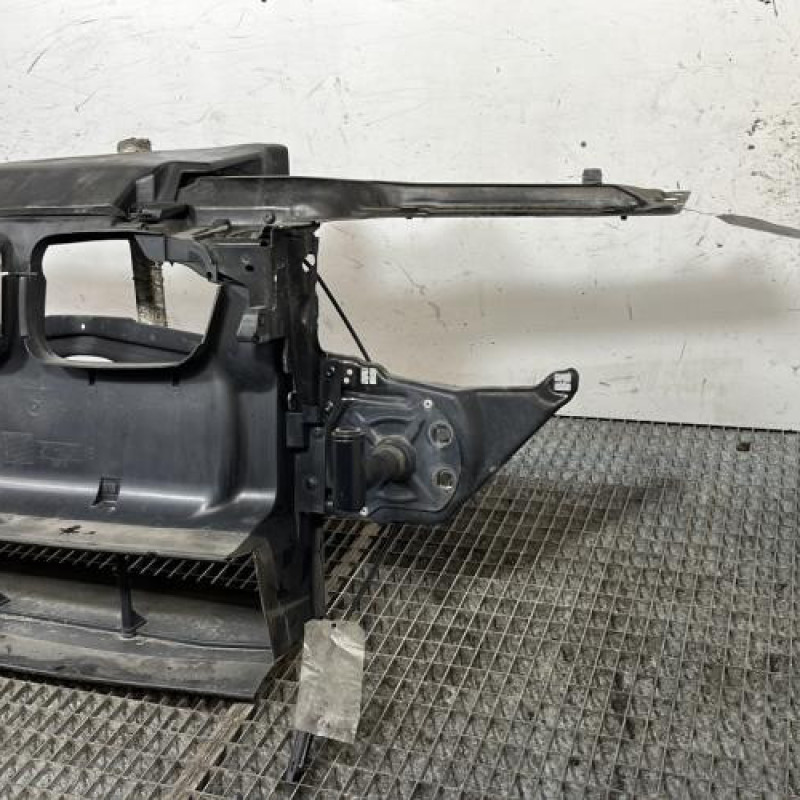 Face avant BMW SERIE 3 E46 Photo n°3