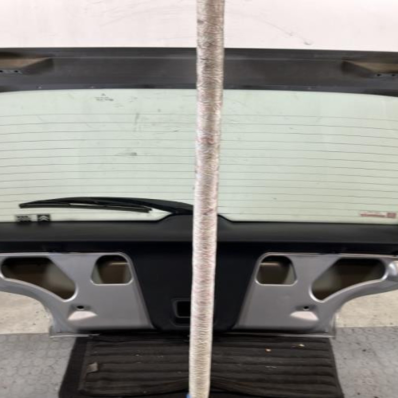 Malle/Hayon arriere CITROEN SAXO Photo n°13