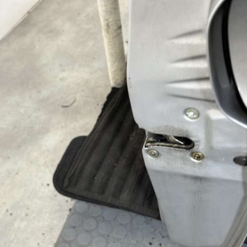 Porte avant droit CITROEN SAXO Photo n°3